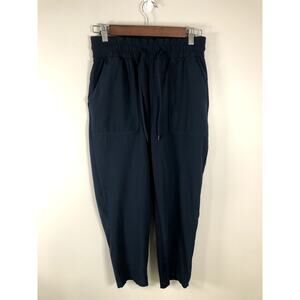 Lululemon Women's Beyond The Studio High Rise Crop Pants Size 6 Black